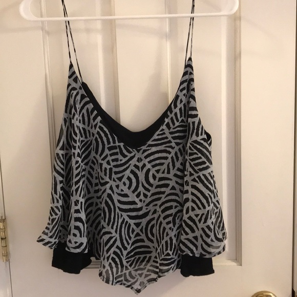 Fun flowy black & white sparkle & fads brand top - Picture 2 of 4